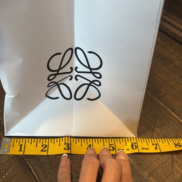 Loewe large shopping bag in excellent used condition. - Picture 5 of 6